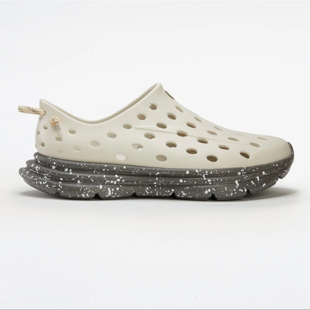 BRAND NEW KANE FOOTWEAR REVIVE - GRAVEL/MOREL SPECKLE